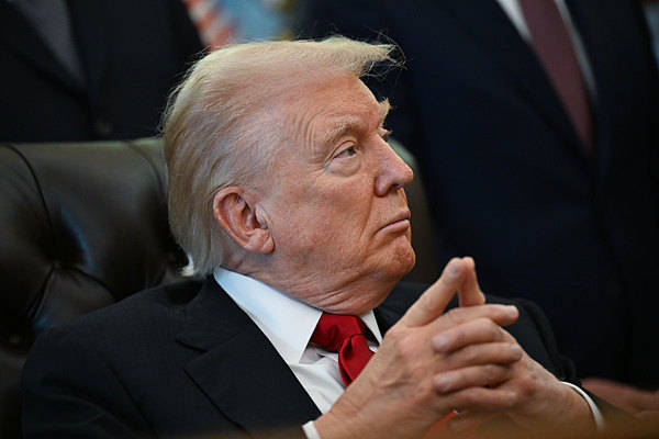 皇冠信用网出租代理
_特朗普威胁天价索赔 BBC陷数十年最大危机