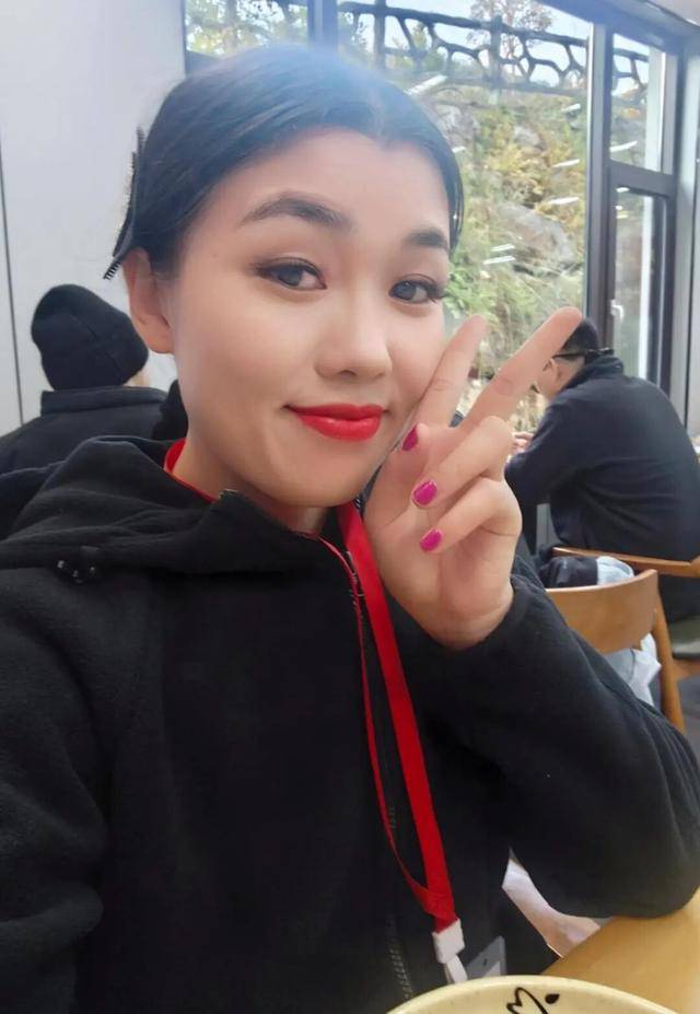 皇冠登3管理出租
_七星山荒野求生热门选手“冷美人”退赛