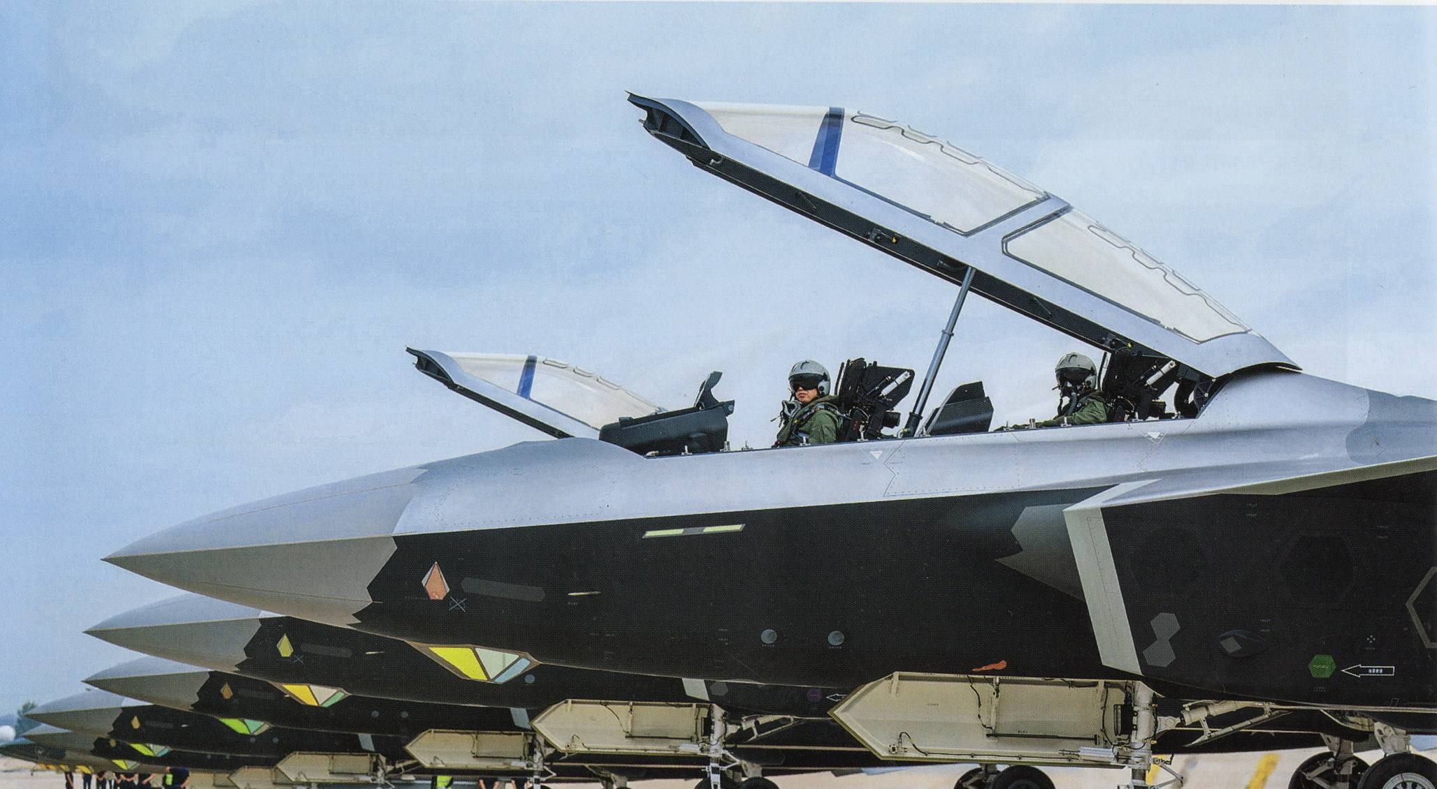 皇冠信用代理注册_3架歼36皇冠信用代理注册，10架歼-20A，076舰三机，鹰击20亮剑，美军摆烂不加班了