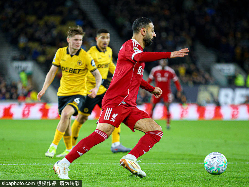 足球盘下载 _冷门足球盘下载 ！英超-萨拉赫破荒难救主 利物浦1-2遭狼队94分钟绝杀